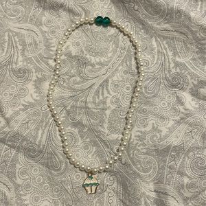 Preppy cupcake necklace